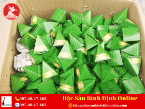 Mua bánh ít lá gai ở đâu?