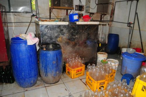 Rượu Pha Cồn Giả Rượu Bầu Đá