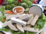 Thưởng Thức Đặc Sản Bình Định Chả Lụa Thịt Heo