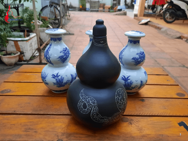 Một Số Mẫu Bình Sứ Đựng Rượu Bầu Đá